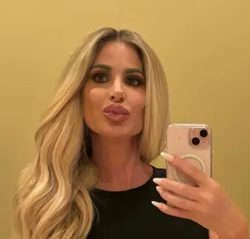 We Just Got a Sneak Peek at Kim Zolciak’s Modern Kitchen In Her New Home