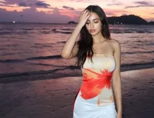 S1.  Don’t look if you can’t handle lt (22 Photos)