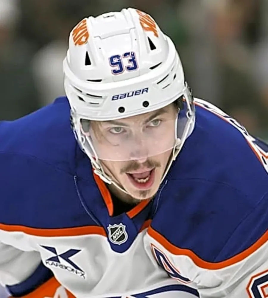 Oilers Forward Played Through Broken Hand