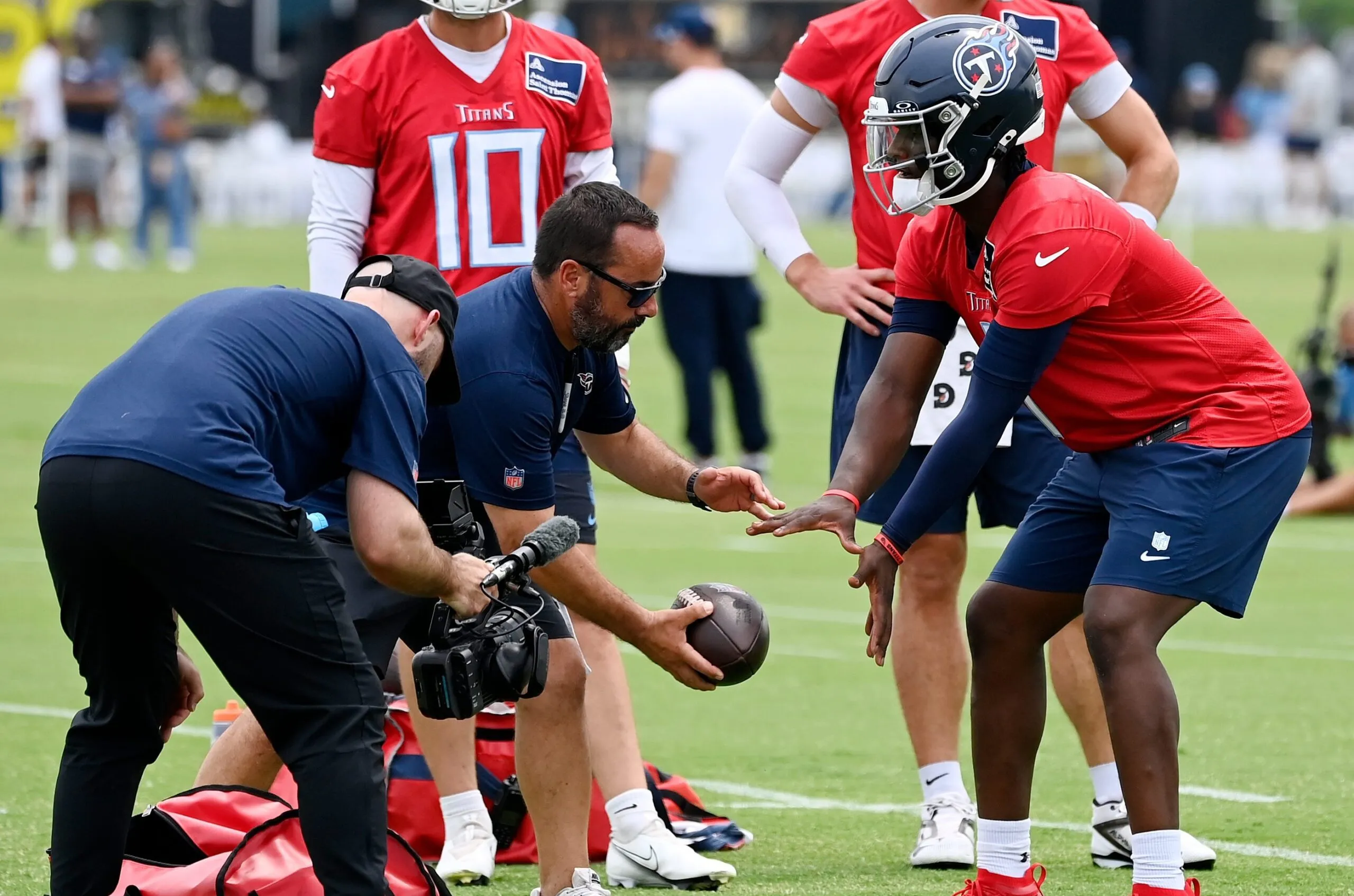 Latest Shedeur Sanders news keeps proving Titans' only choice was Cam Ward
