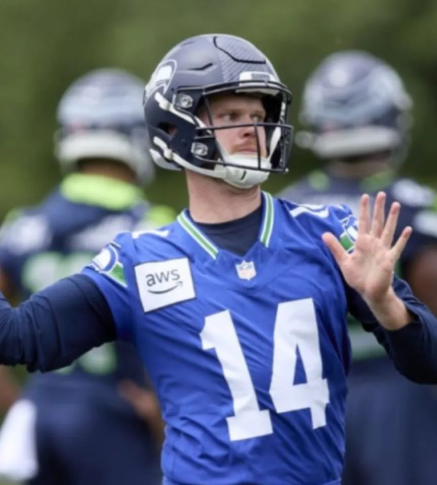 Report: Tom Brady Opposed Raiders Signing 28-Year-Old Veteran QB