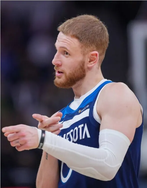 Warriors urged to steal former guard back in shock trade with close rival