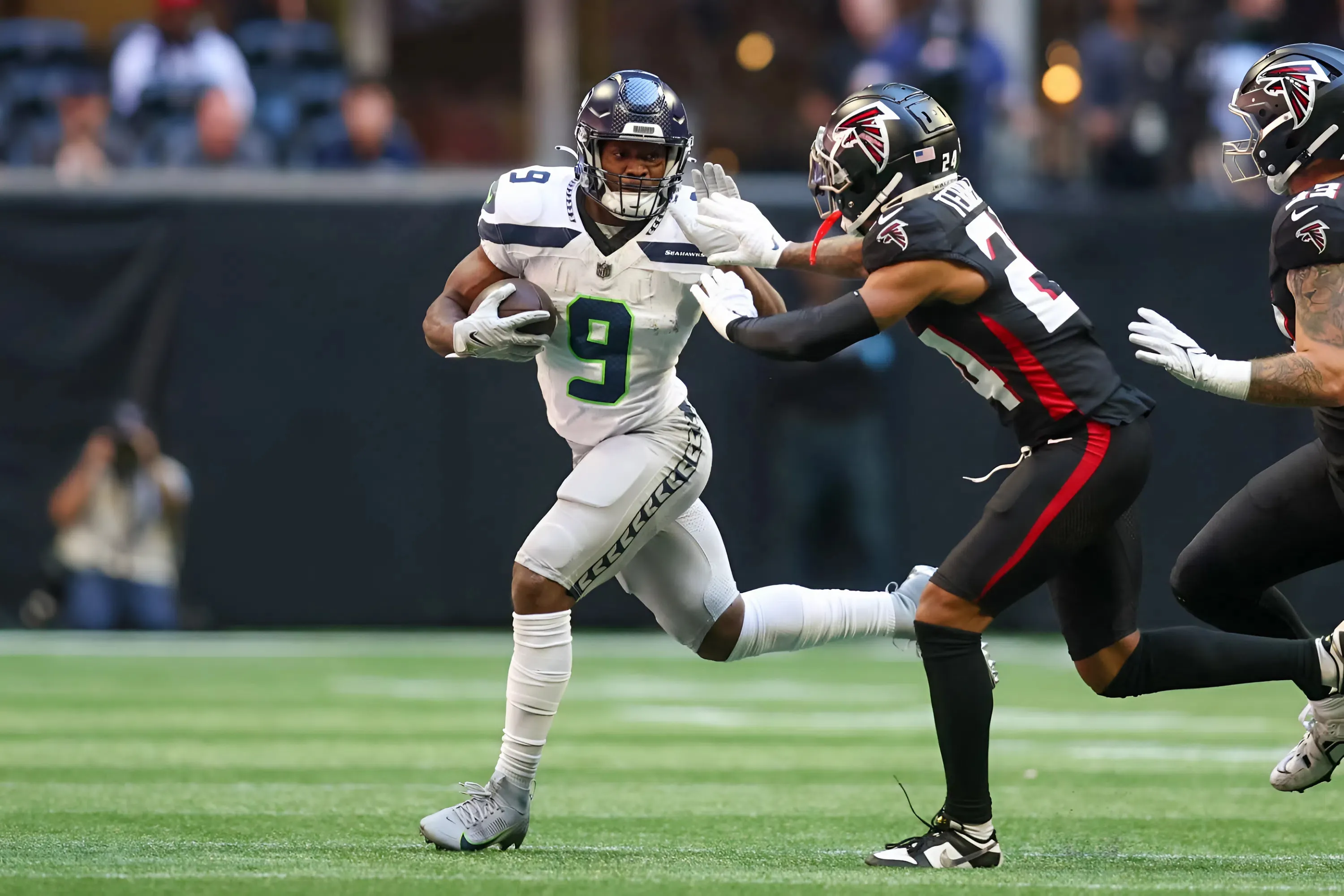 Seahawks RB Kenneth Walker III in a league of his own avoiding tackles