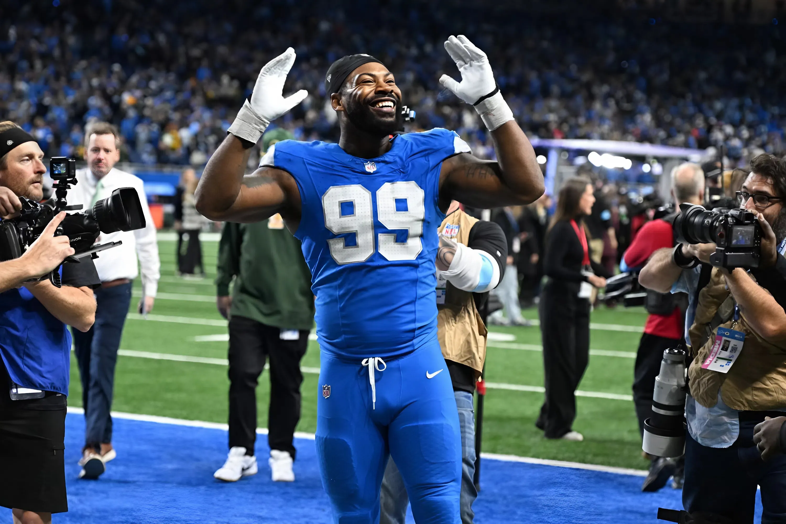 Lions Advised to Bring Back Veteran Edge Rusher to Help Aidan Hutchinson