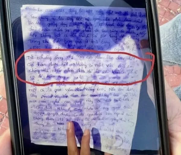 Lá thư tuyệt mệnh dài 3 trang của con gái 14 tuổi gửi bố mẹ: Con mong kiếp sau chúng ta không gặp nhauuu