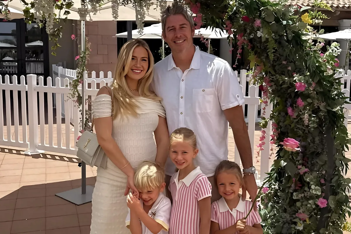 Lauren & Arie Luyendyk Picked a Baby Name and Reveal Their Daughter Watched Them on ‘The Bachelor’ tram