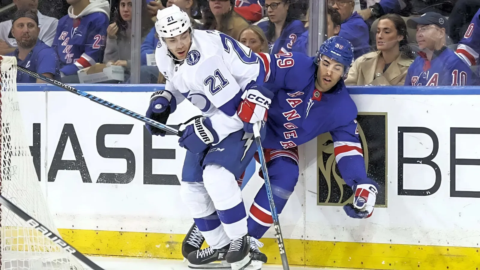 24-Year Old Defenceman Signs New Deal in the Big Apple