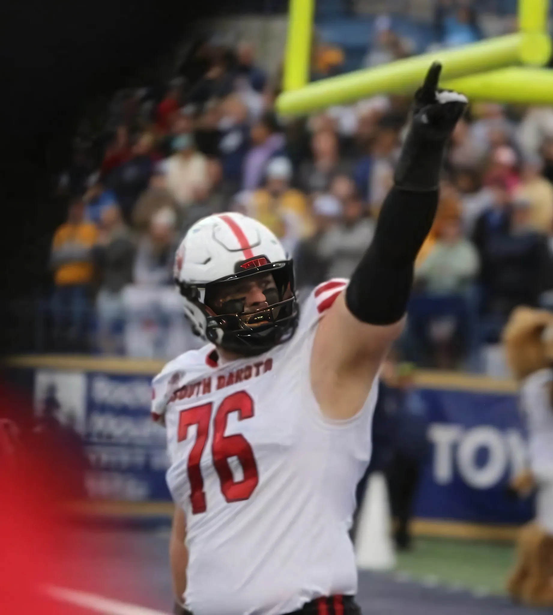 Former Coyote Joey Lombard signs with Kansas City Chiefs