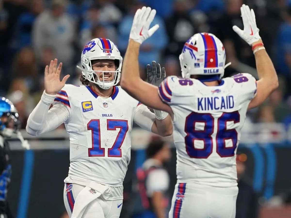 Bills Predicted to Part Ways With Veteran QB at Final Cuts
