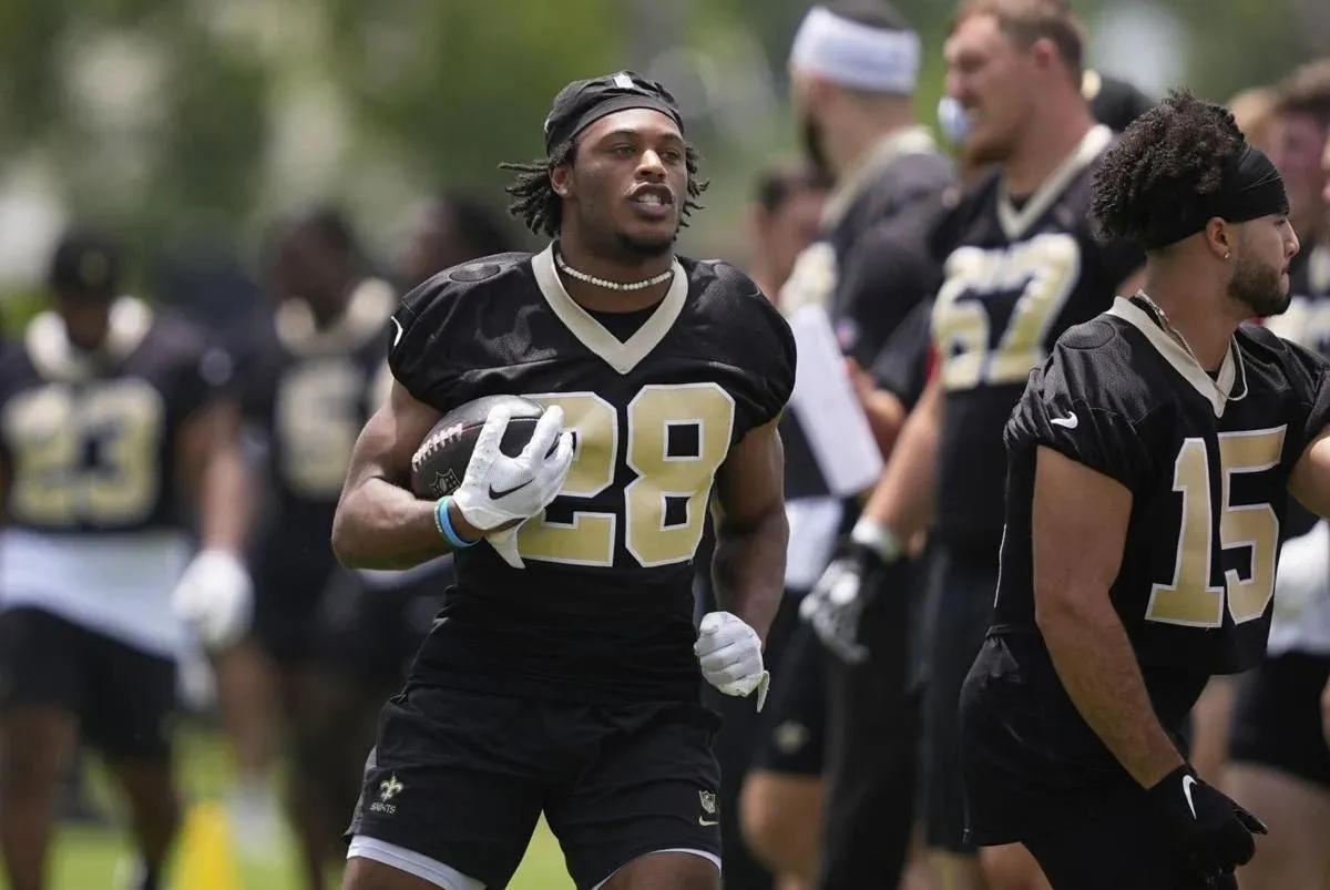 New Orleans Saints Release Former College Standout to Clear Up Crowded Running Back Room