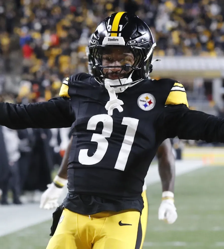 Steelers’ Only Defensive Weak Point: Slot Corner Back in Spotlight—Beanie Bishop Leads Race