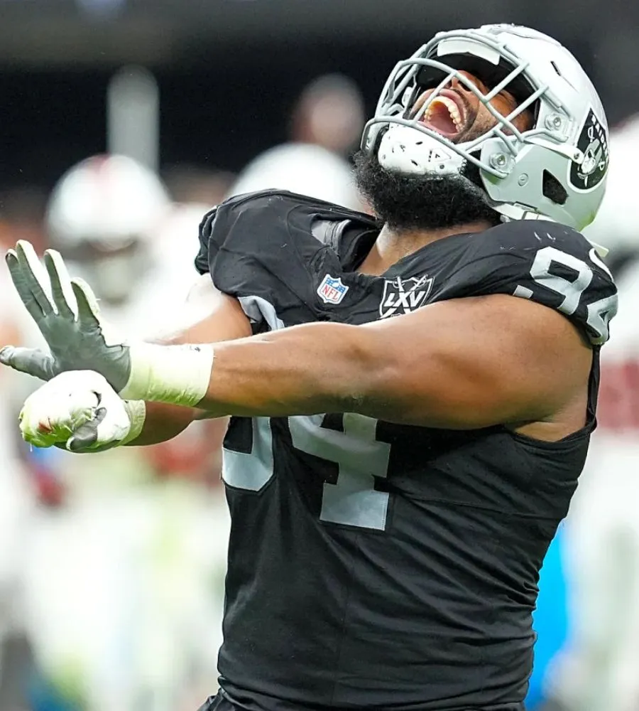 Raiders fans given alarming update on Christian Wilkins