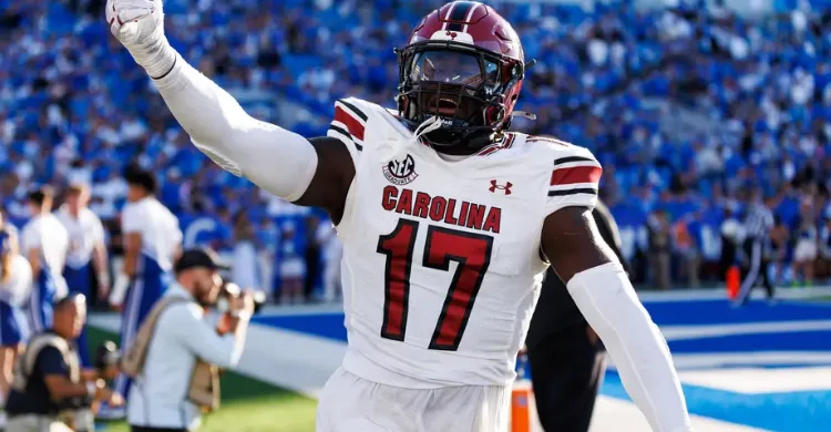 Demetrius Knight Jr. is already pushing for a starting linebacker role