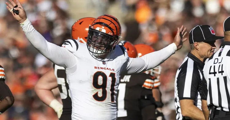 Bengals’ Orlando Brown Jr. weighs in on Trey Hendrickson contract dispute