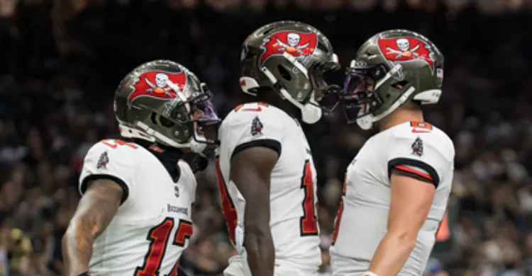 Raiders Lurking For A Receiver From Bucs’ Top-6 Receiving Corps?