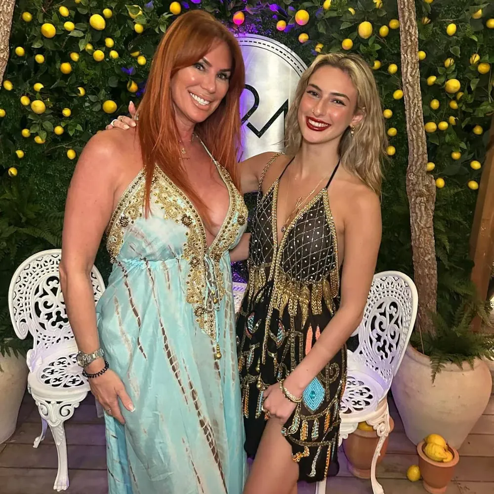 “My nipple turned black and the flesh was dying” – Real Housewives of Cheshire star Lauren Simon reveals terrifying aftermath of botched boob job in Turkey as she warns other women of the brutal cost of cut-price surgery abroad - suong