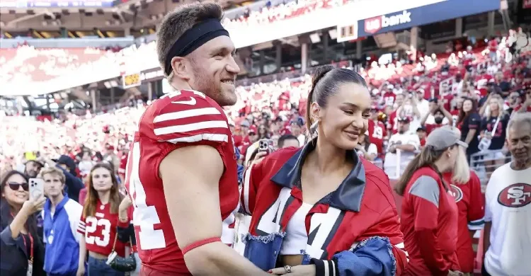San Francisco 49ers Star Challenges Wife to NFL Workout