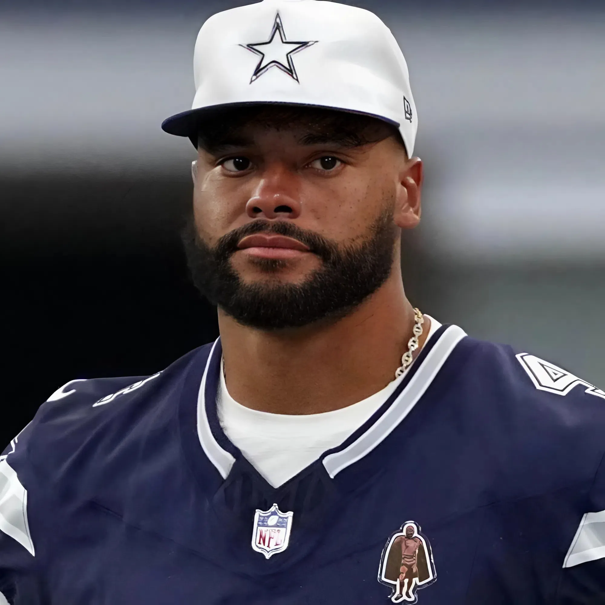 Cowboys Predicted to Cut Ties With Dak Prescott for Generational QB