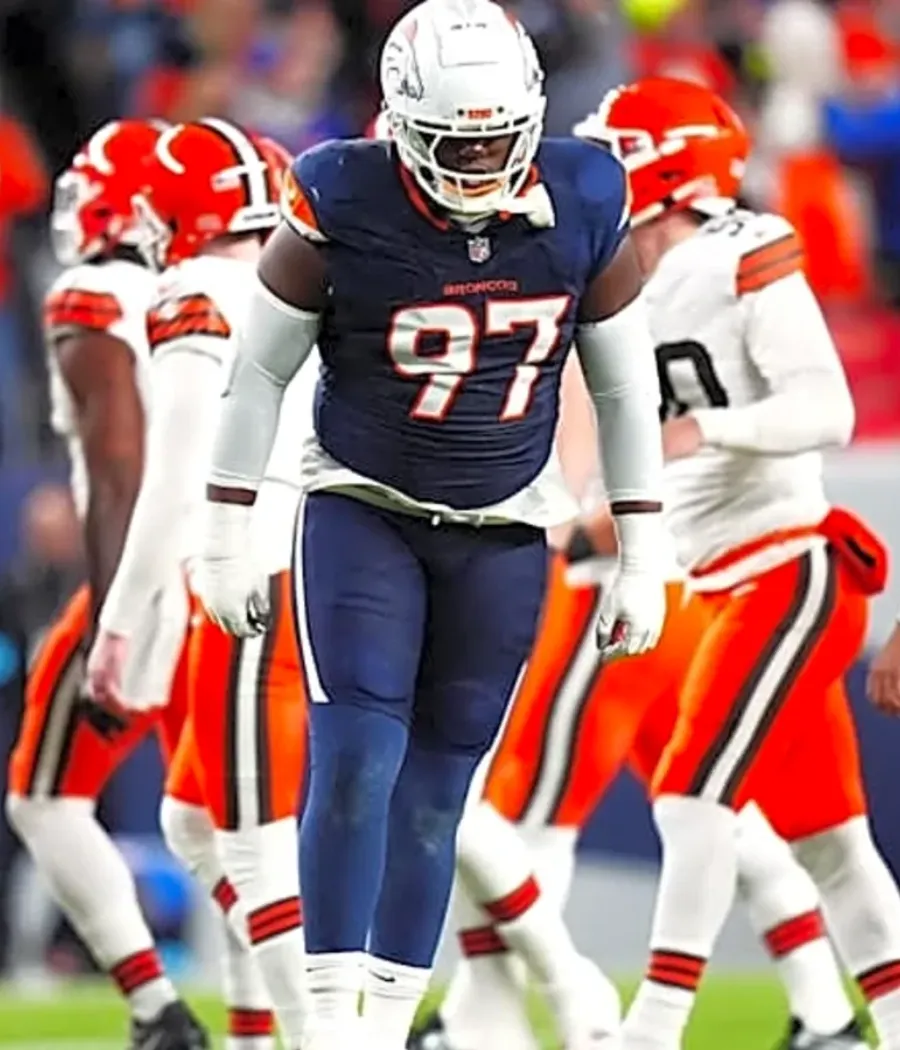 Broncos HC Pays Compliment to Veteran DL Malcolm Roach