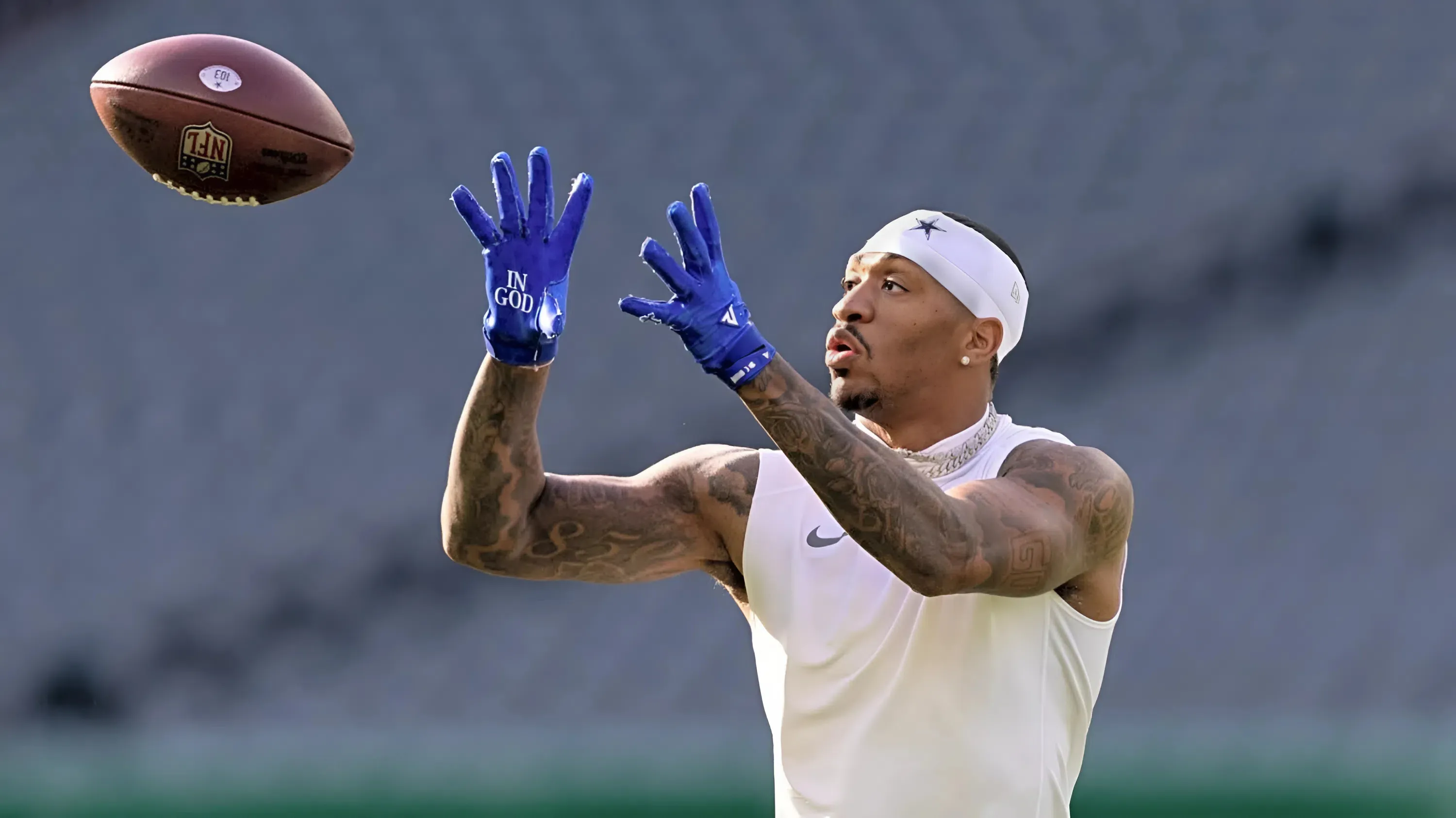 Dallas Cowboys player fighting for starting job makes a savvy chess move that sets up a much more interesting 2025 NFL season