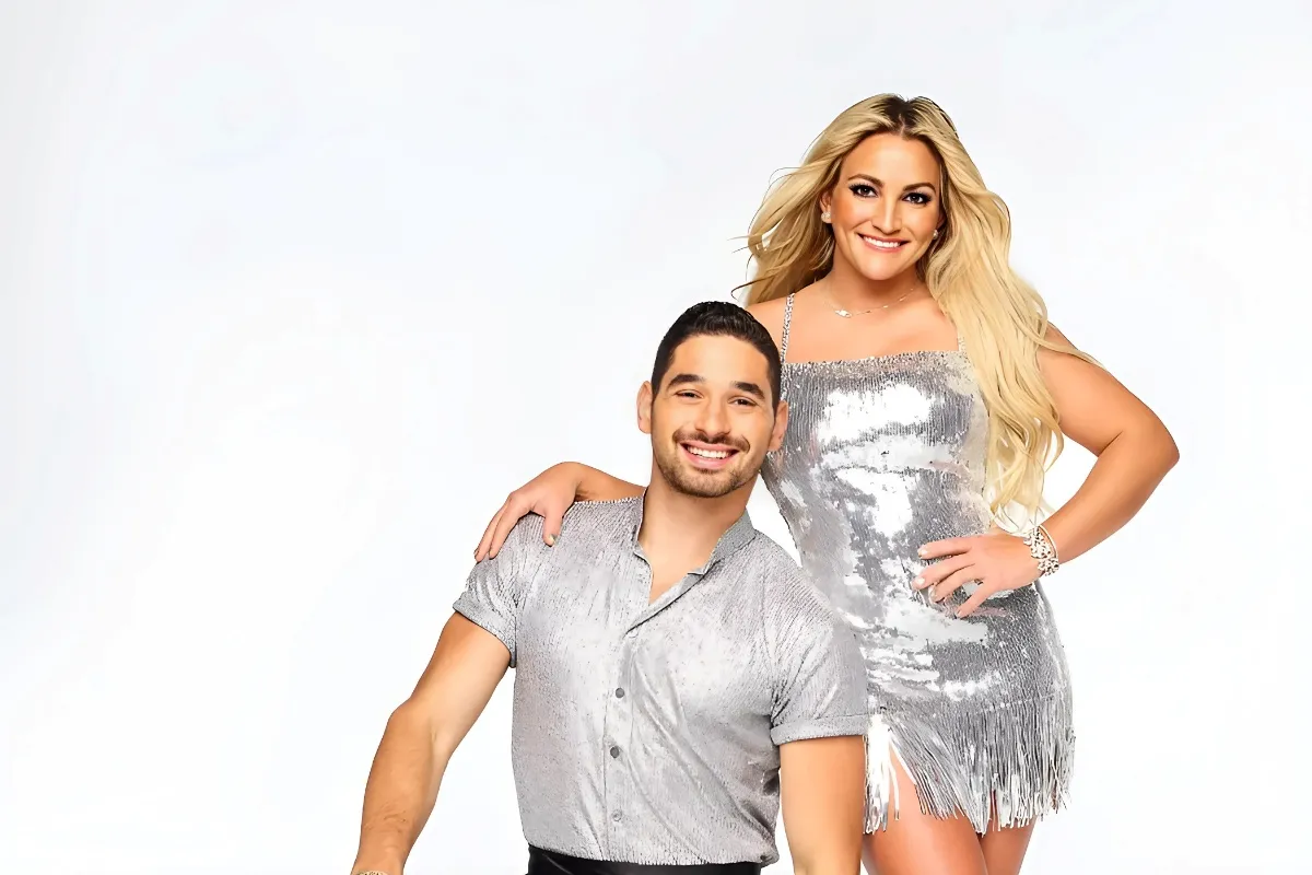 Jamie Lynn Spears’ Daughters Are “So Proud” of Her DWTS Moves, Says Partner Alan Bersten tram