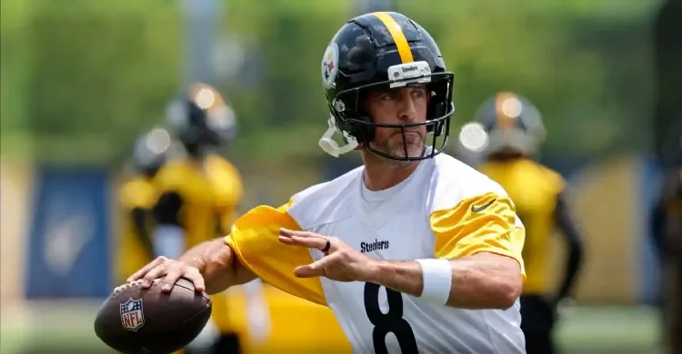 Steelers’ Aaron Rodgers Puts Former Team on Blast: Report