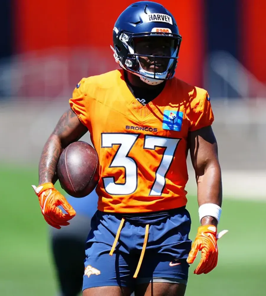 Ex-Bronco Moreno Raves: ‘Harvey Is Mastering Pass‑Catching’—Big Things Ahead in Denver
