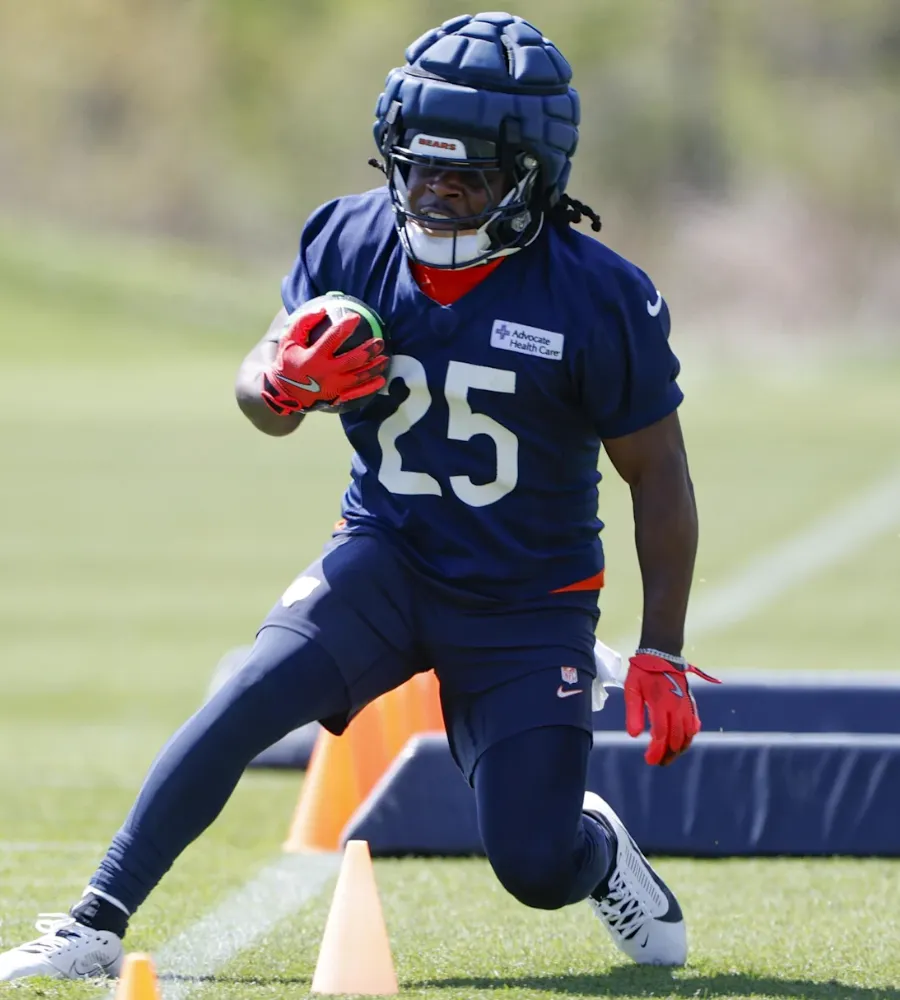 Seventh-Round Scholar: Bears’ Kyle Monangai Faces NFL Odds with Grit & Pass-Block Prowess