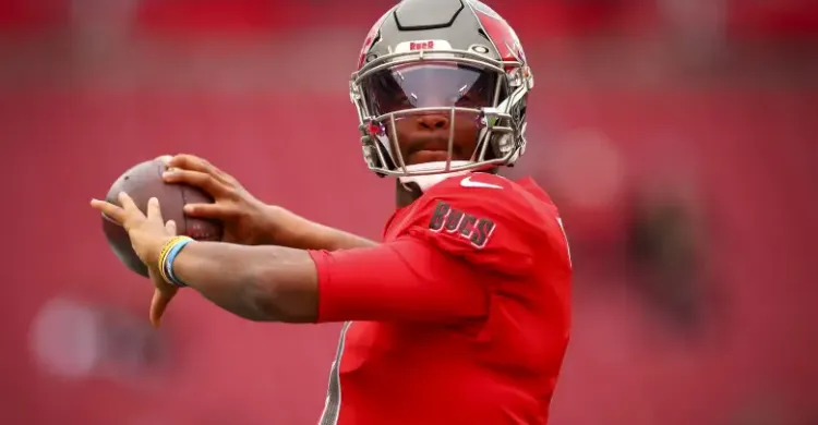 2 Unlikely Bucs QBs Land on NFL Century List Alongside Tom Brady