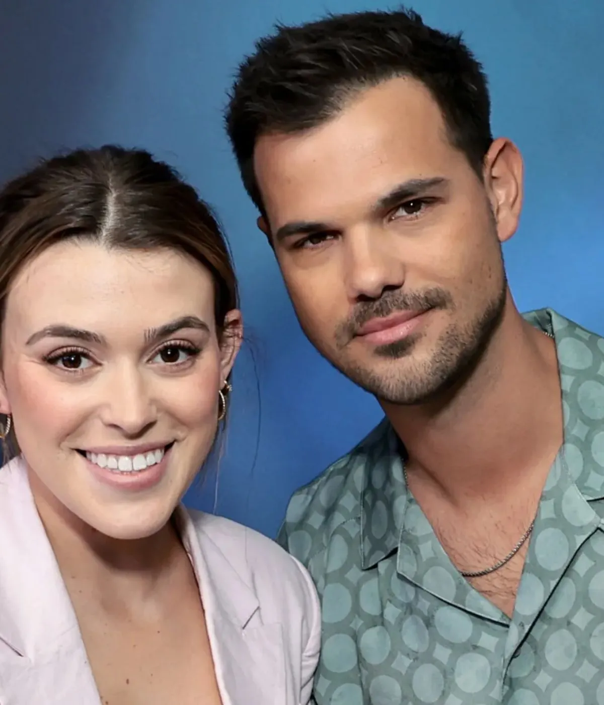 Jenna Johnson Reacts to Taylor Lautner’s Dance Video: ‘Throwing up It’s So Good’