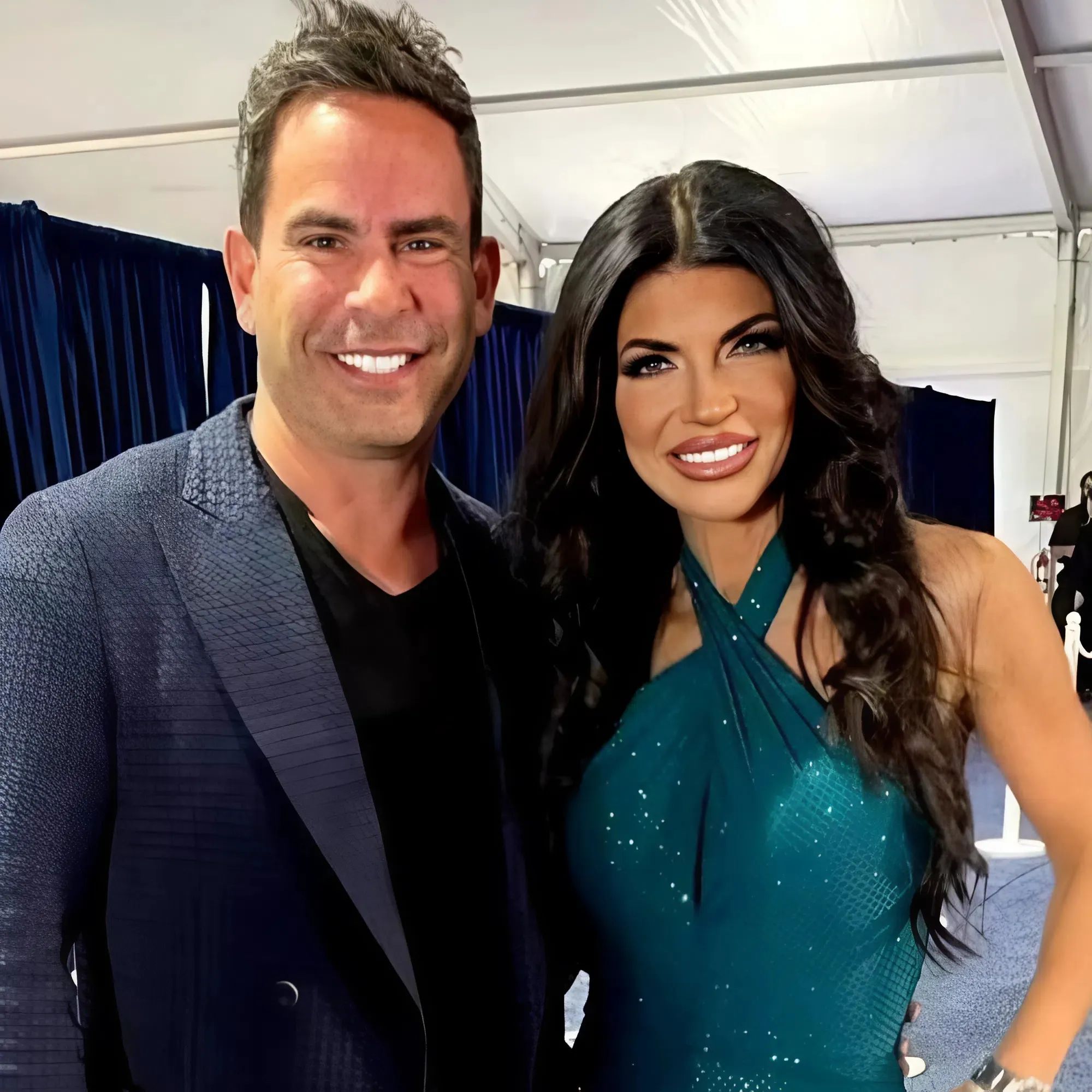 "Teresa Giudice Shocks By Denying Rumors Of Breakup With Luis Ruelas – Plus Photo Of $10K Designer Bag From Strange Woman Tagged Luis Ruelas Gave It.