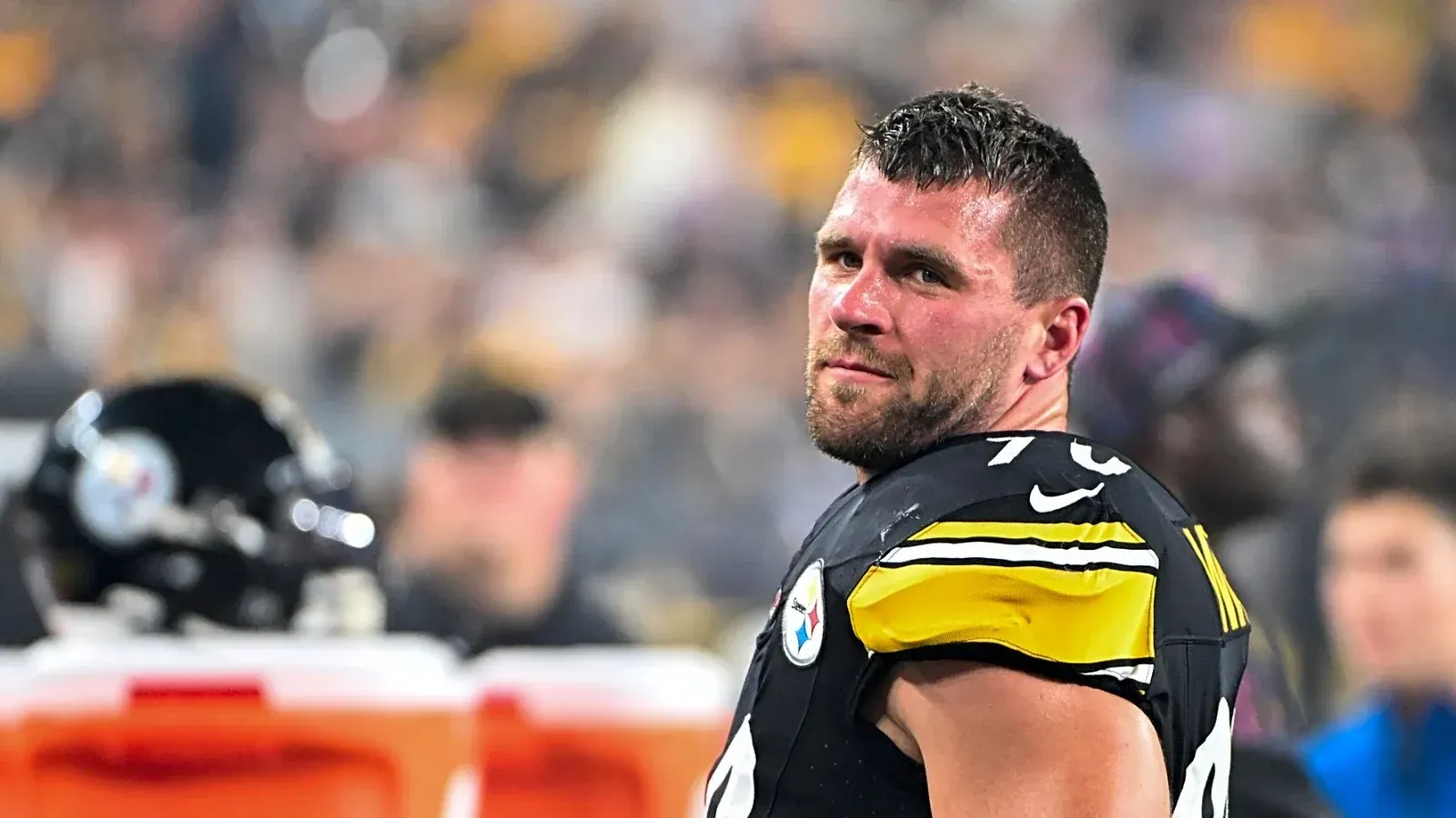 Steelers Rival Shows Love To TJ Watt As He Goes Through Contract Dispute
