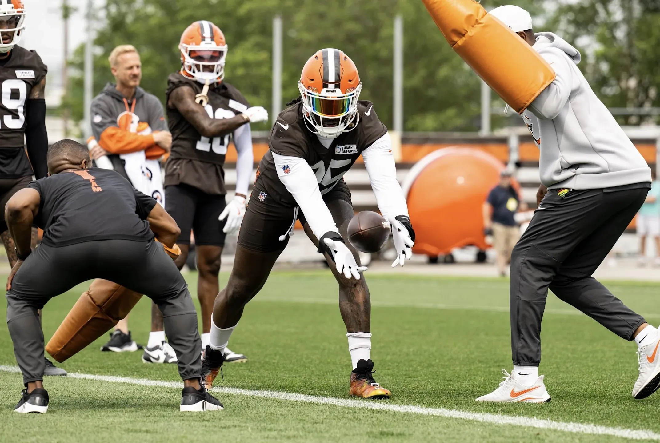 Browns implored to get extension done with former draft pick