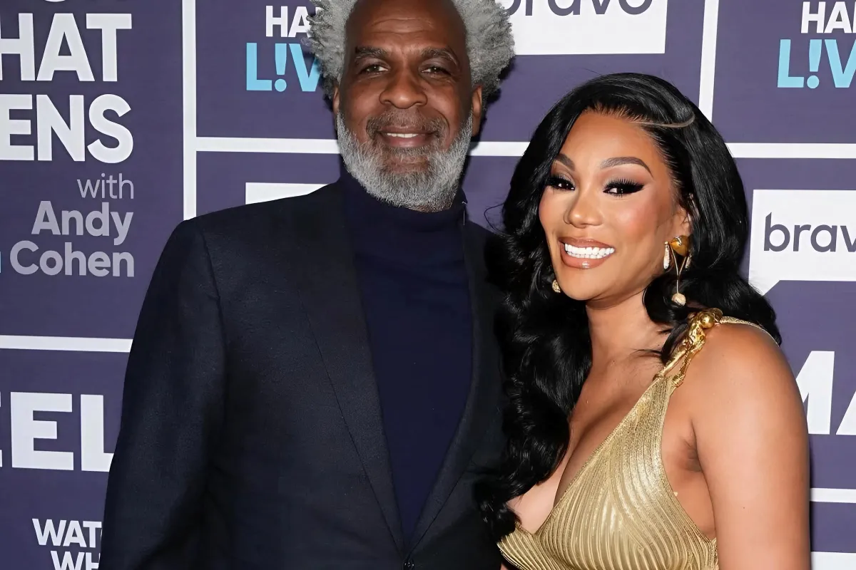 "RHOA’s Angela Oakley Breaks Silence on Explosive Affair Allegations: Spills on Costly Therapy Sessions With Charles, His Missing Wedding Ring, Phaedra’s Savage Diss, Porsha Rumors, Kelli vs. Brit Feud, and Reunion Chaos!"-quang