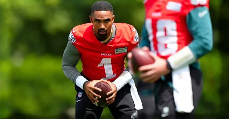NFL legend Peyton Manning reveals what made Eagles QB Jalen Hurts send him a salty text