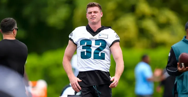 A New Leader On The Eagles' Defense?