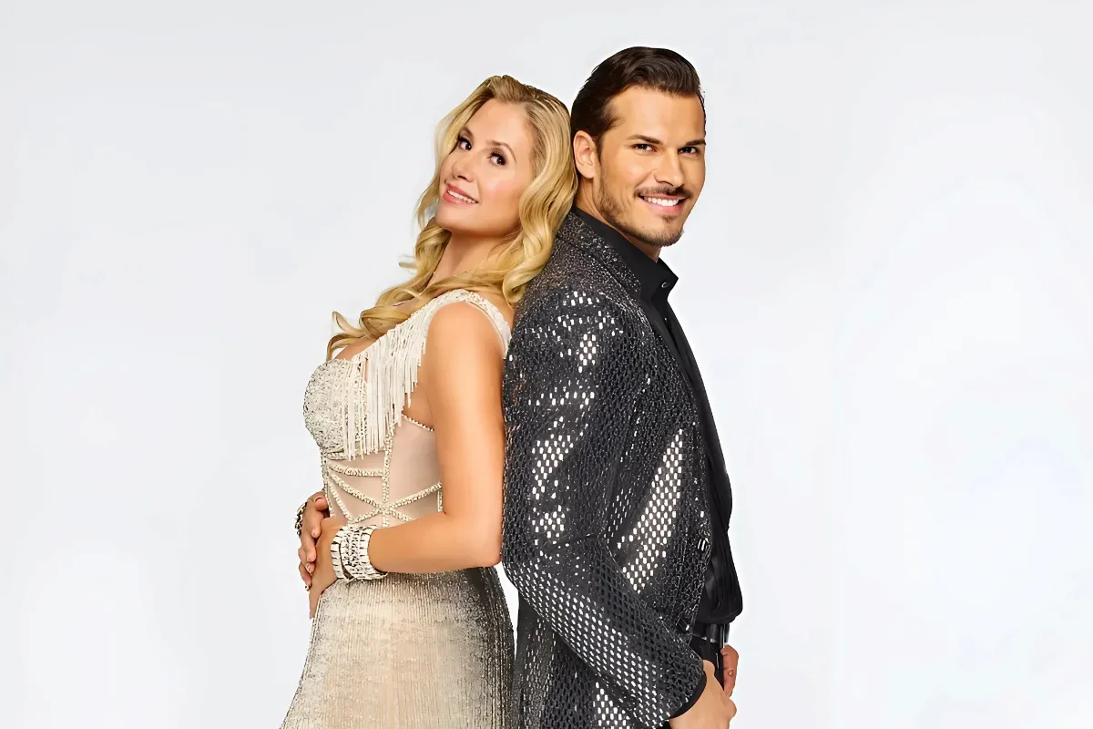 ‘DWTS’ Duo Mira Sorvino and Gleb Savchenko Set to Recreate a ‘Romy and Michele’ Classic Moment tram