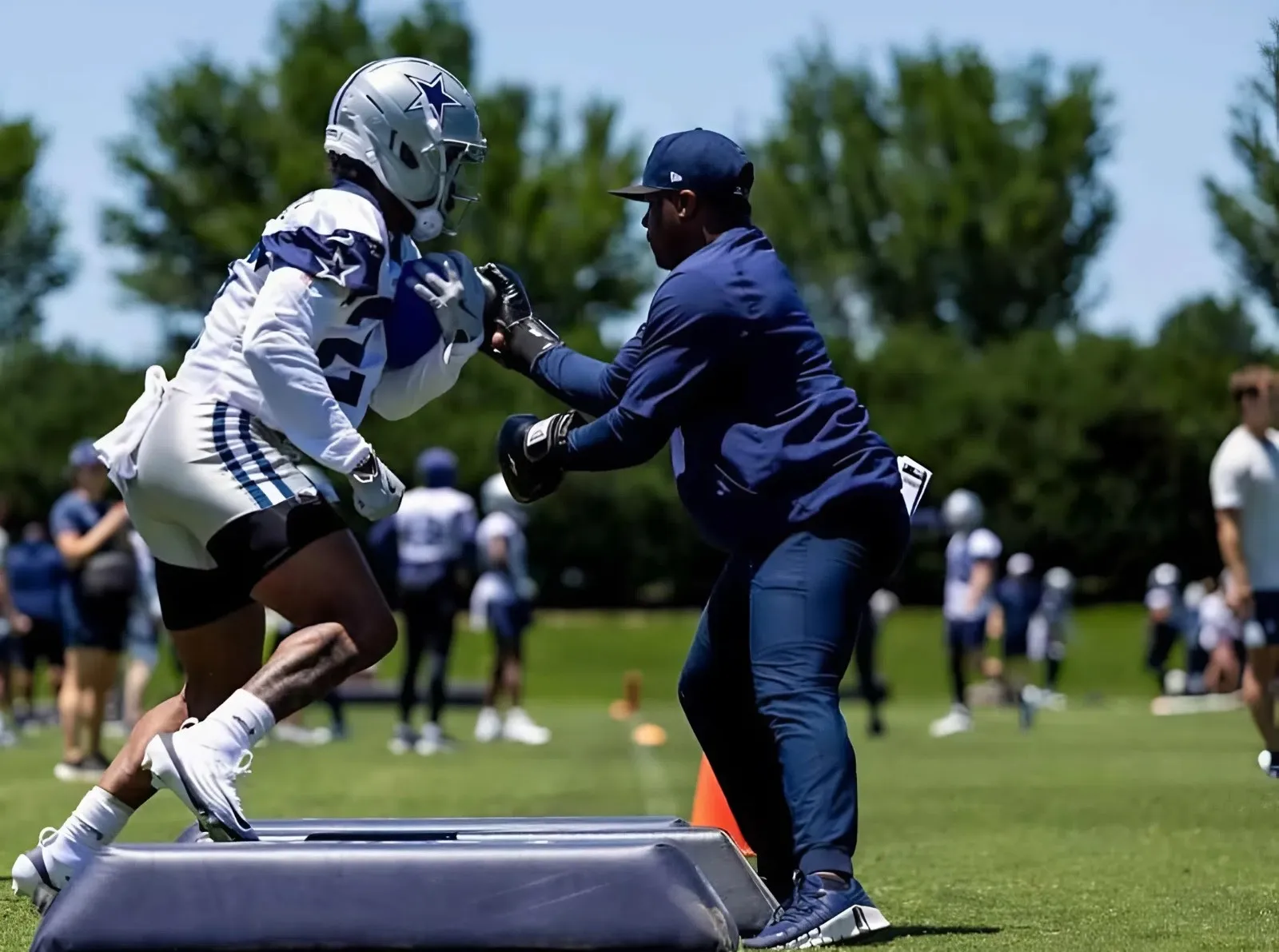 Cowboys' Training Camp 'Battle To Watch' Has Ominous Feeling For Fan Favorite