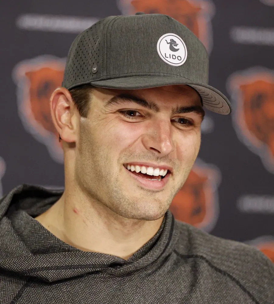 Bears TE Cole Kmet linked to Chiefs, Chargers in new trade breakdown