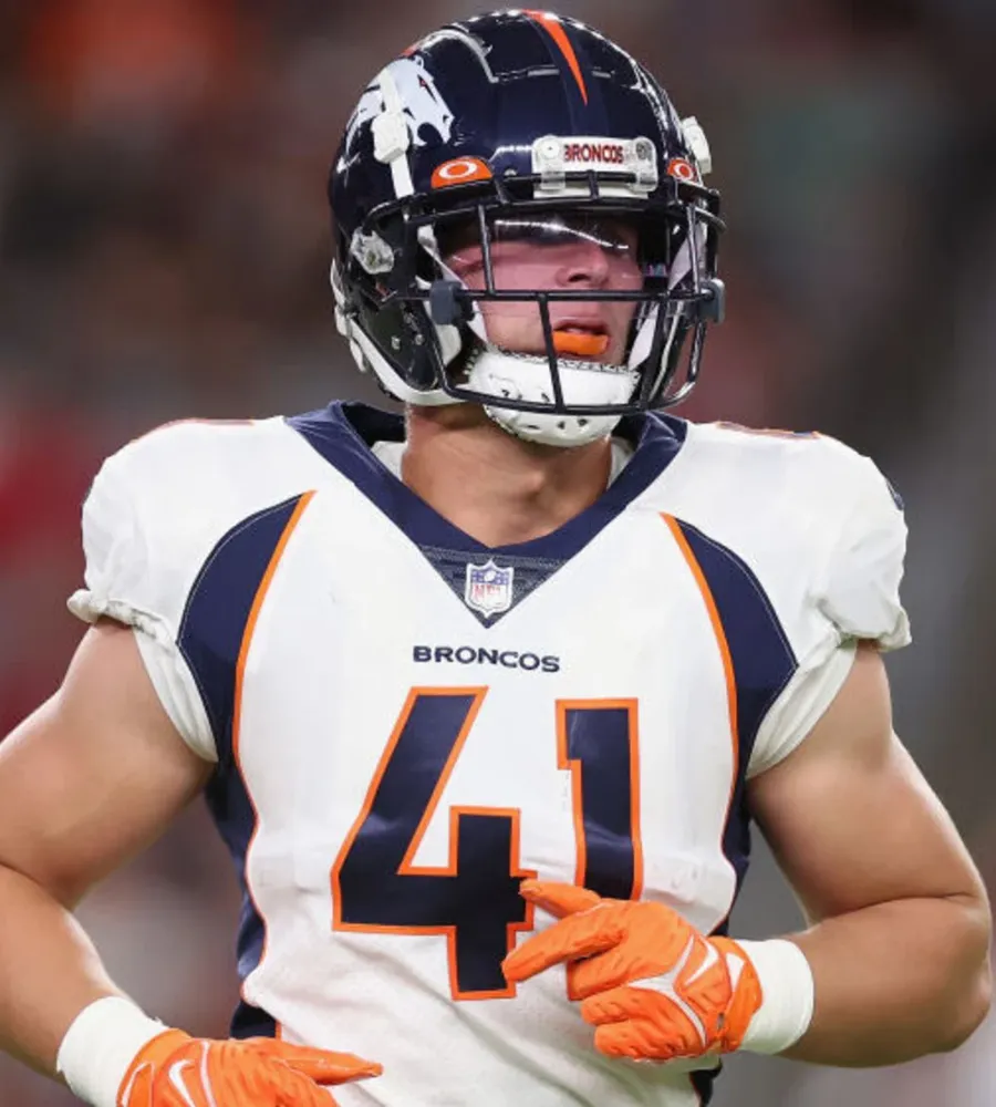 Broncos’ ILB Hierarchy Shifts: Drew Sanders Poised as Secret Weapon Inside