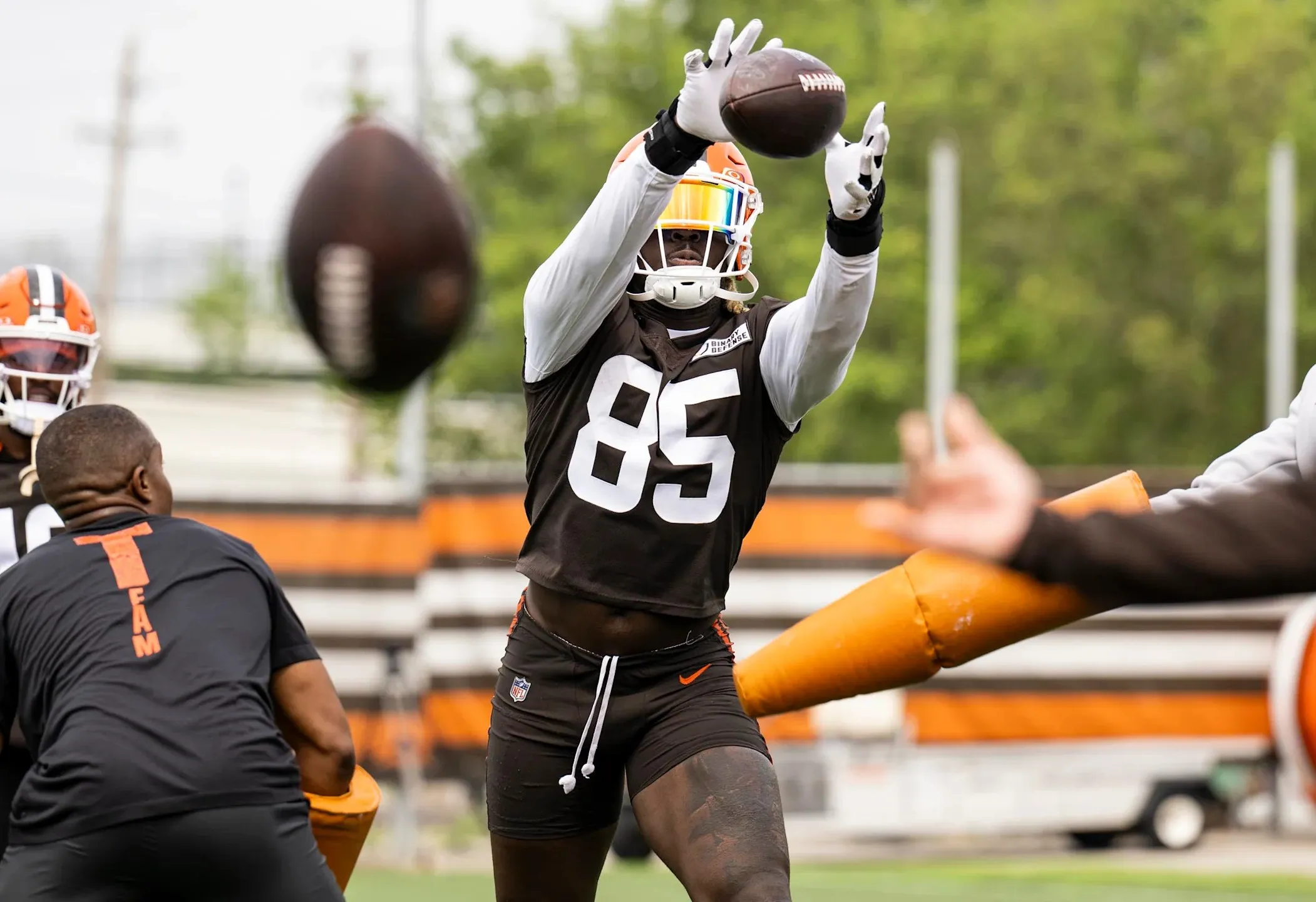 Browns’ Trade Proposal Paves Way for David Njoku’s Successor
