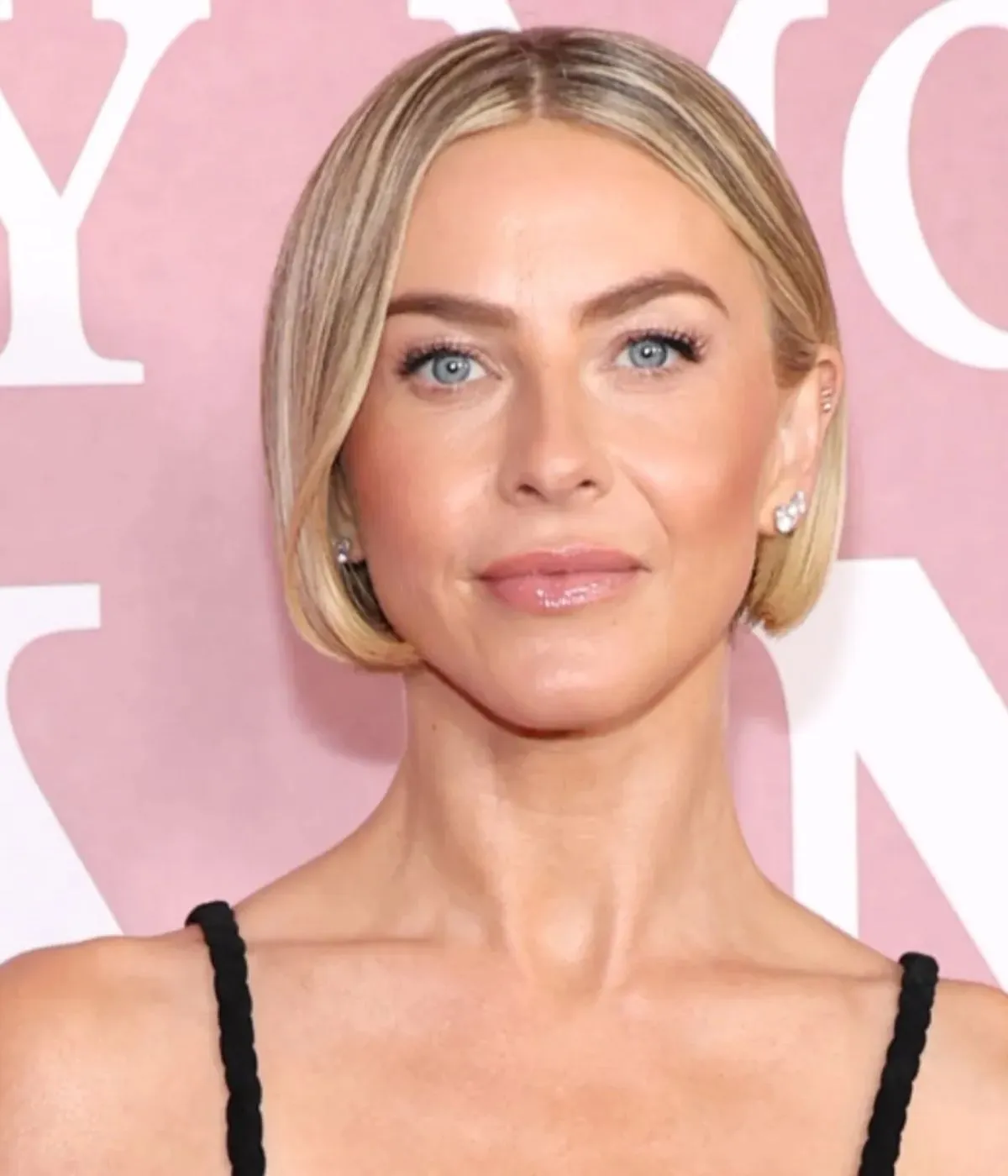 Julianne Hough Reveals if She Knows Any Secrets About DWTS Season 34’s Cast