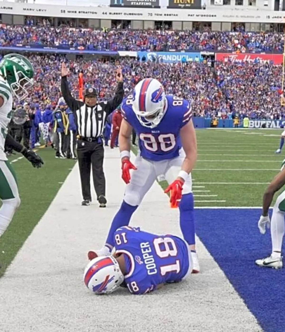 Report: Chiefs Named Top Fit For Free Agent Rival