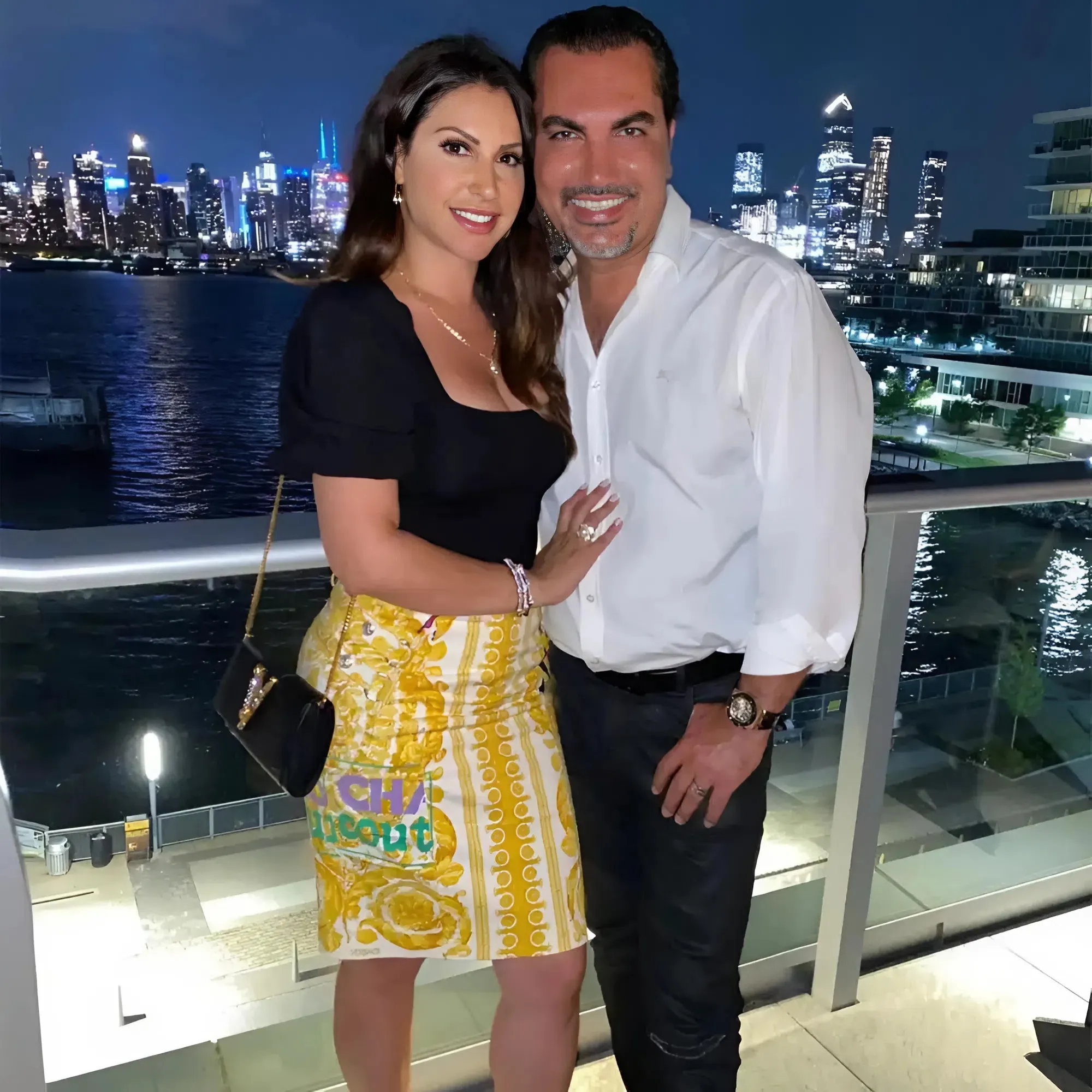 "RHONJ Drama: Jennifer Aydin Speaks Out to Clear Up Divorce Rumors After Being Spotted Not Wearing Wedding Ring in Public!"