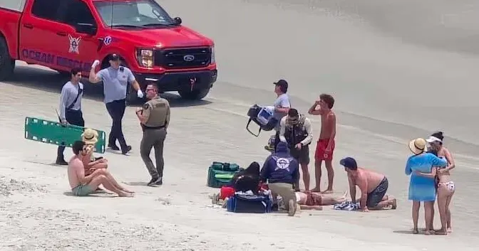 29-year-old on honeymoon dies after lightning strike on Florida beach