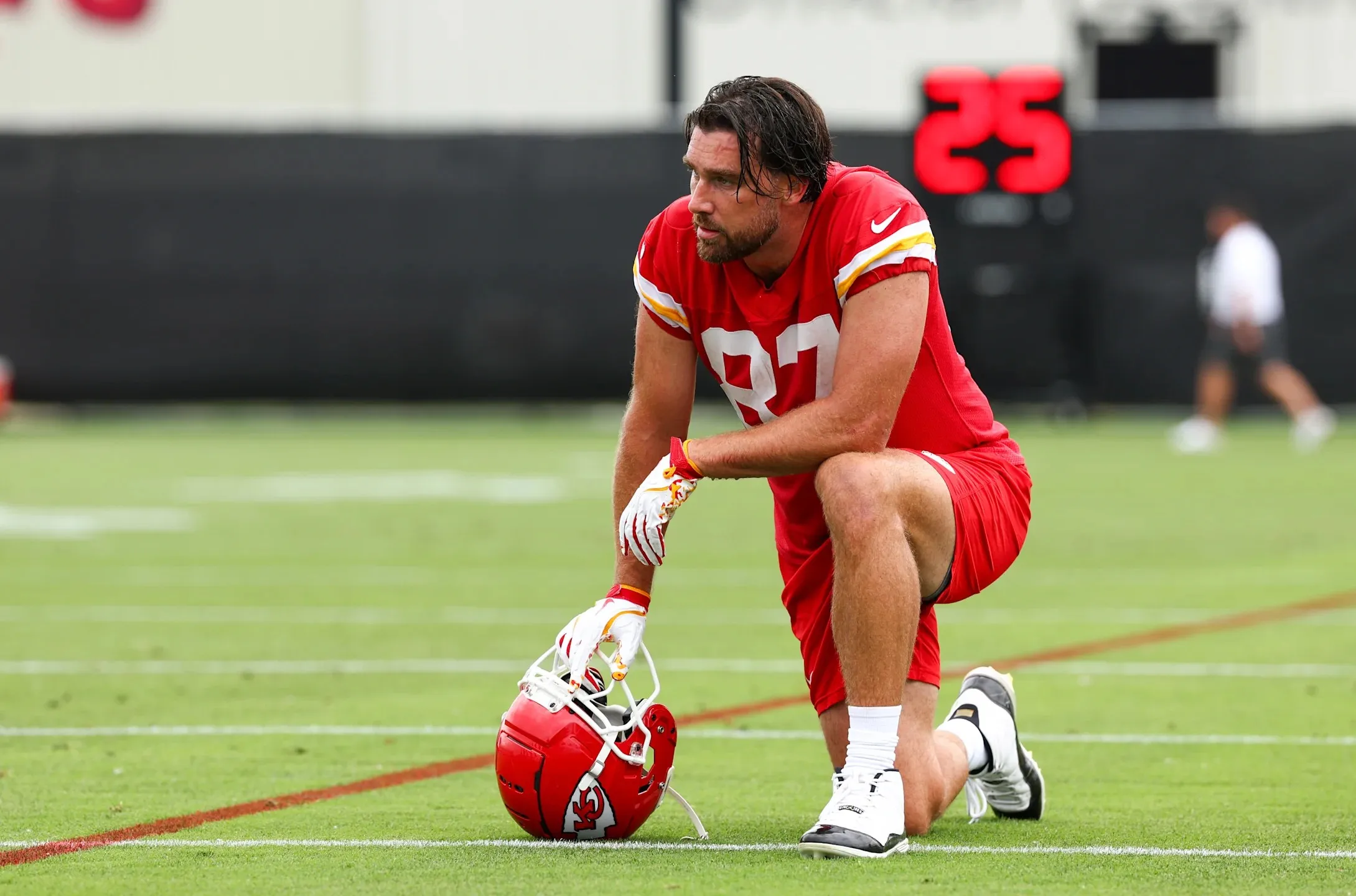Chiefs Pushed to Trade for $50 Million TE as Travis Kelce Successor