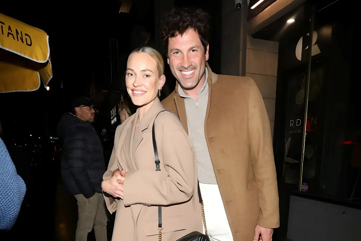 Countdown to Baby! Peta Murgatroyd’s Final Pregnancy Album Before Baby No. 3 With Maksim Chmerkovskiy tram