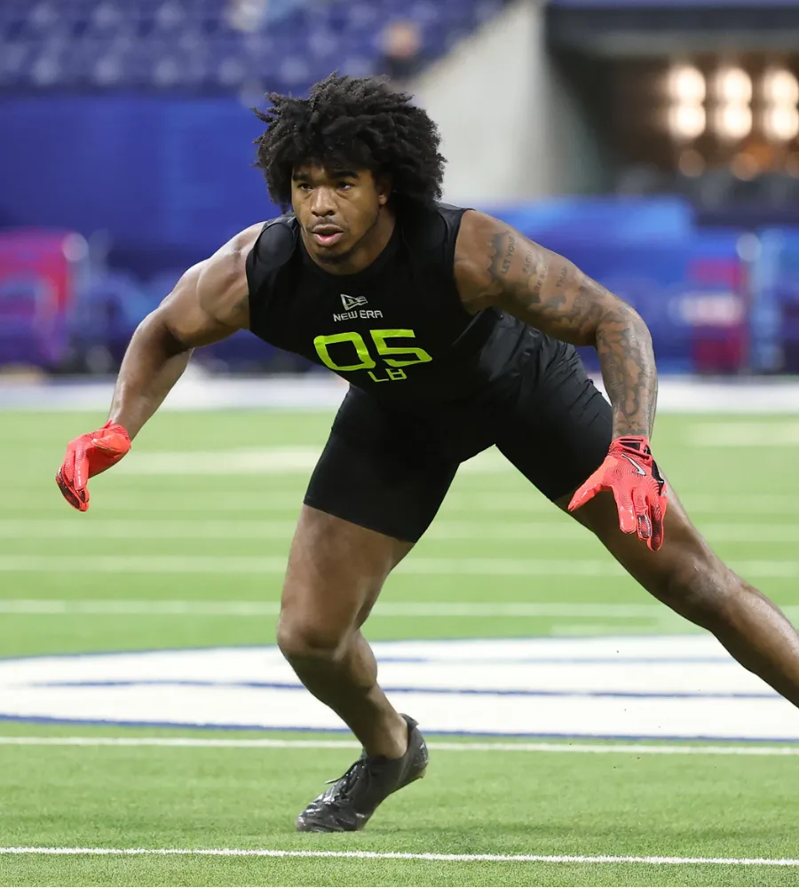 Eagles Land Monster Upgrade: Rookie LB Jihaad Campbell Set to Ignite Defense in August!