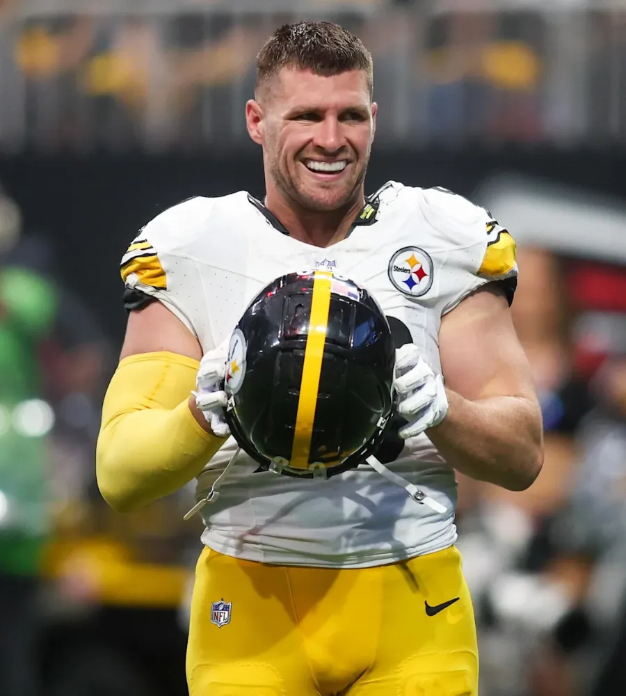 Aaron Rodgers Teases Good News for Steelers’ Fans Hoping for a T.J. Watt Extension