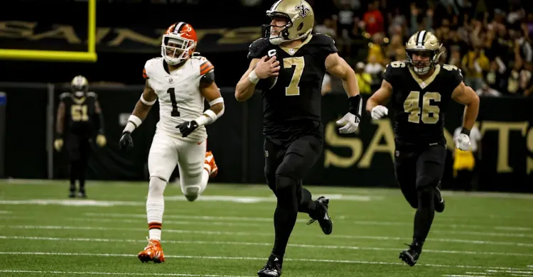 Taysom Hill's longest run of his career is the Saints' play of the day